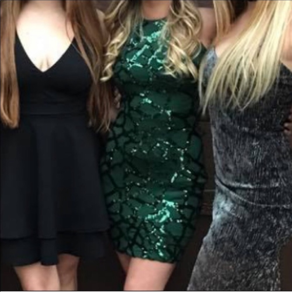 D Darlin mini green dress.  Great for X Mas